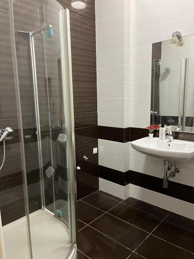 Batorego Lovely Rooms Krakau Exterior foto